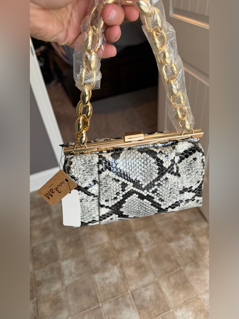 Brand Hello 3am- Snake-Print Clutch with Gold Chain Handle - Black & White